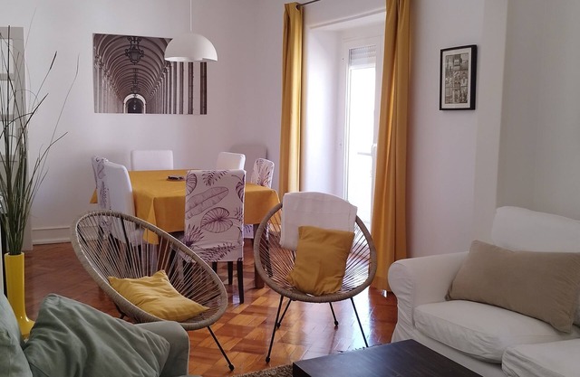 Charming Family Apartment II