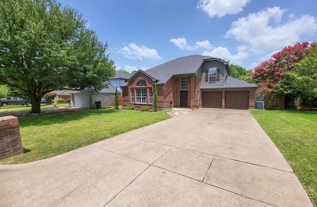 Charming family home with king bed - private pool - fast wifi - ARCADE
