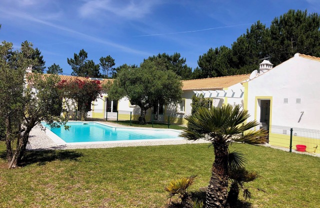 Charming family villa in aljezur
