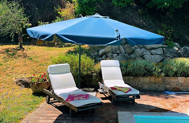 Charming farmhouse with private pool