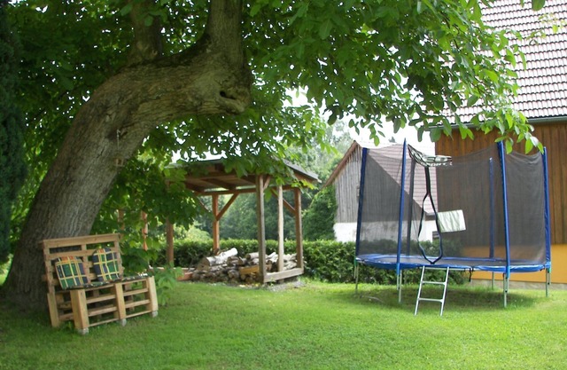 Charming flat in Sebnitz with garden