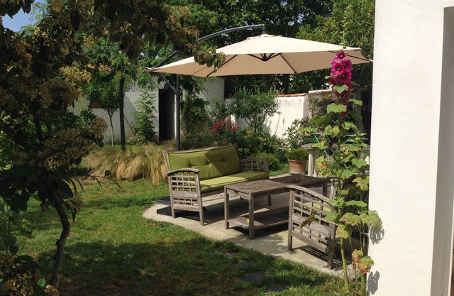 Charming Grand Village house, 140 m2 and private garden