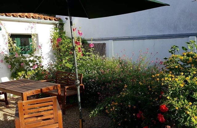 Charming 3BR House with WiFi, Near Beach & Market, Saint-Georges-d'Oléron