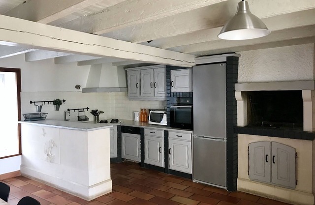 Charming 3* farm cottage, near La Rochelle