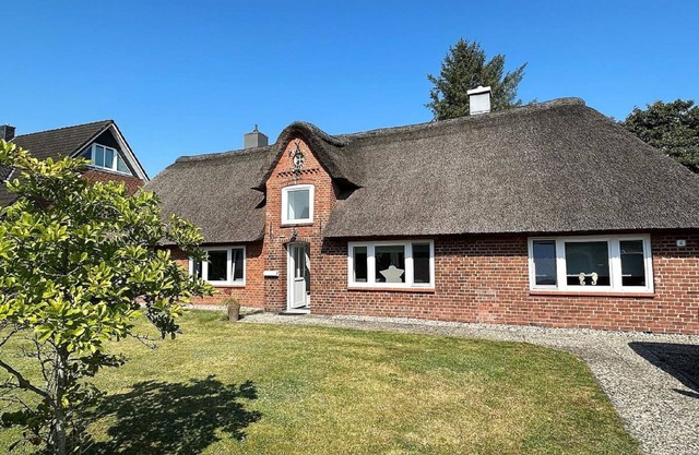 Charming Fresen Hus Holiday Home in Scenic Humptrup, Germany