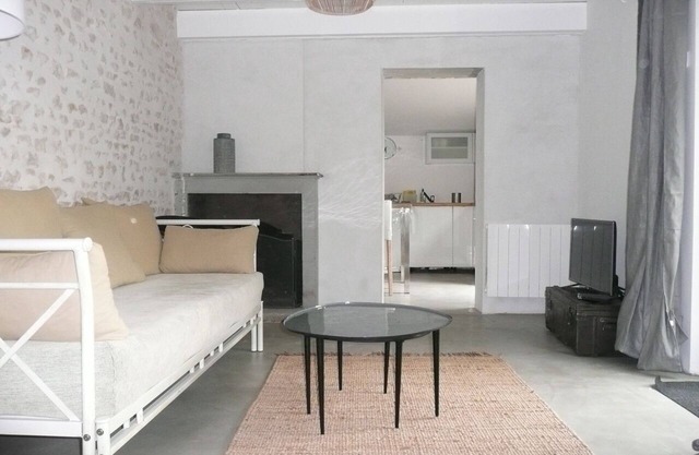 Charming gîte with garden in the heart of La Rochelle