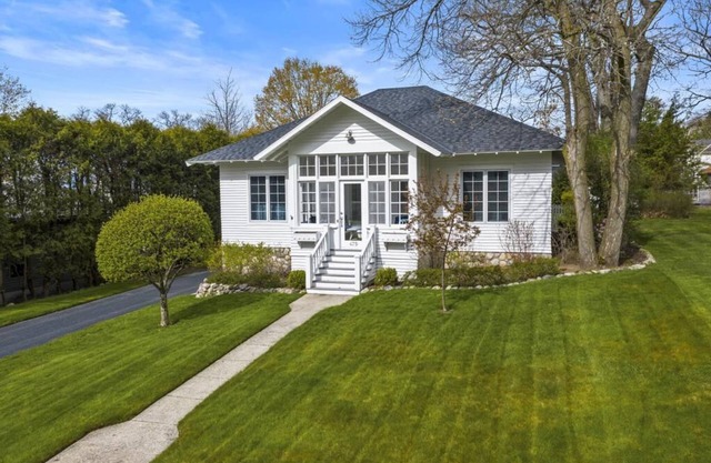 Charming Harbor Springs Home, Quiet and Quaint!
