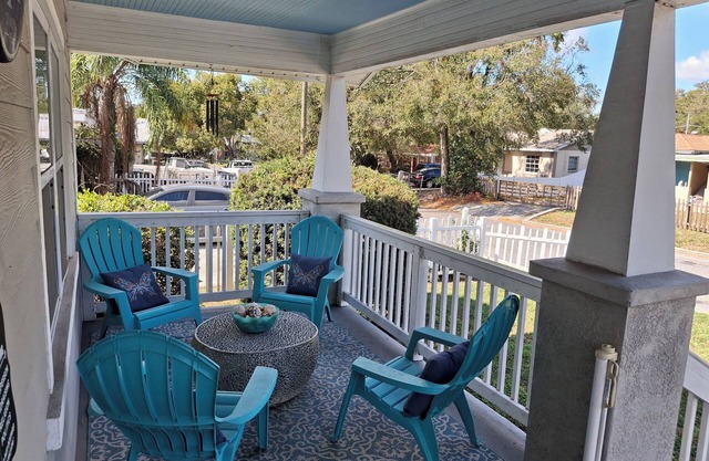 Charming Haven - 3 Bd/2 Ba in Seminole Heights - Close to Everything