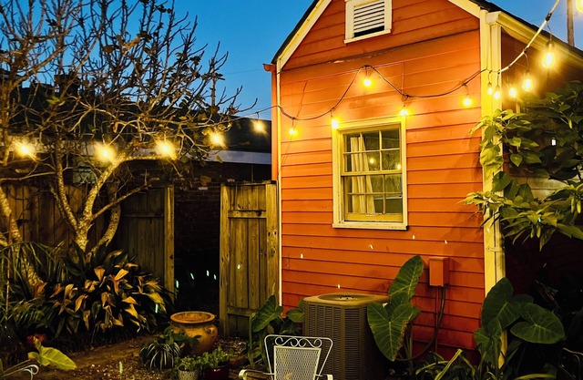 Charming Hideaway - Walk to French Quarter
