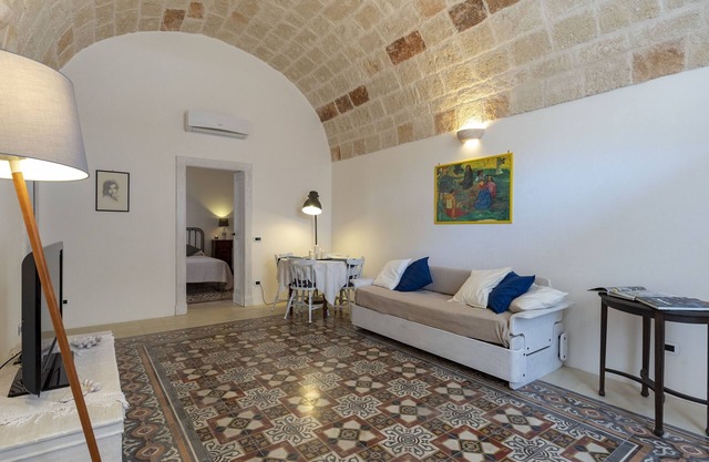 Charming Historic Apartment in Puglia near the Sea