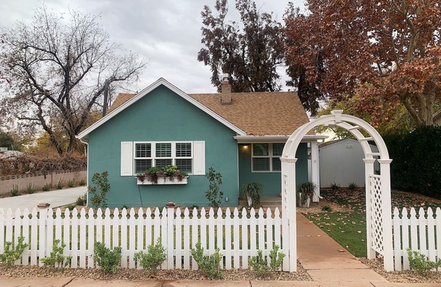 Charming Historic Cottage in Downtown St. George