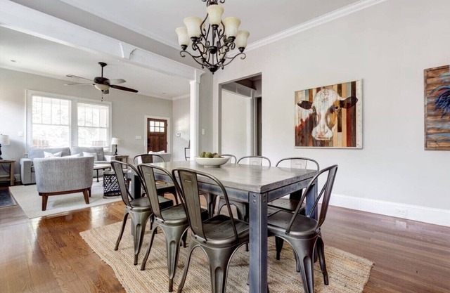 Charming home. Historic district. Walk to the city