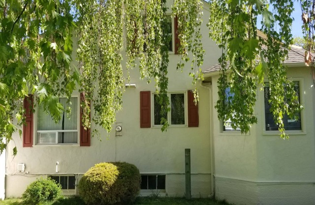 Charming Home In Quiet Grangeville
