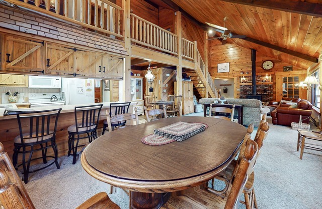Charming home on Wallowa Lake with private boat dock & large deck