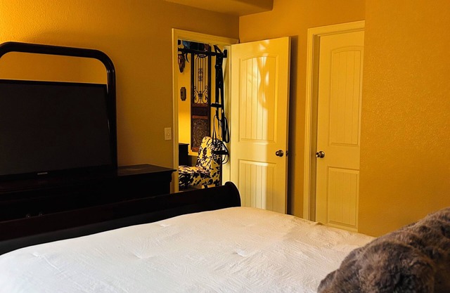 Charming home with full basement rental. Shared common space with host.