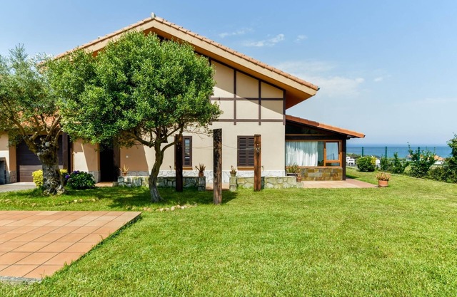 Charming home with spectacular views