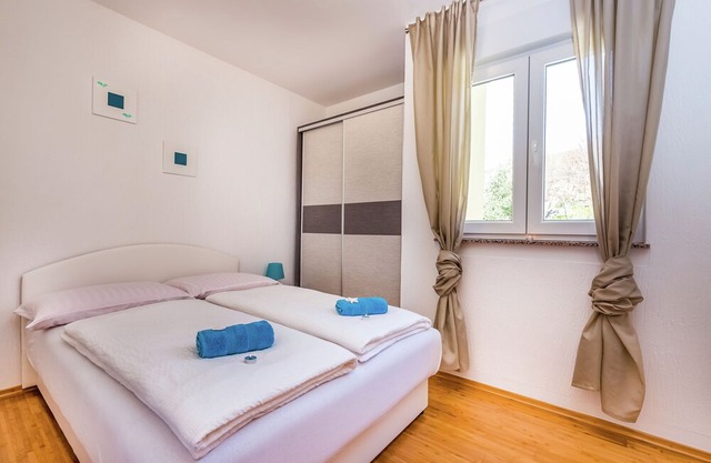 Charming home with swimming pool and beautiful covered terrace !