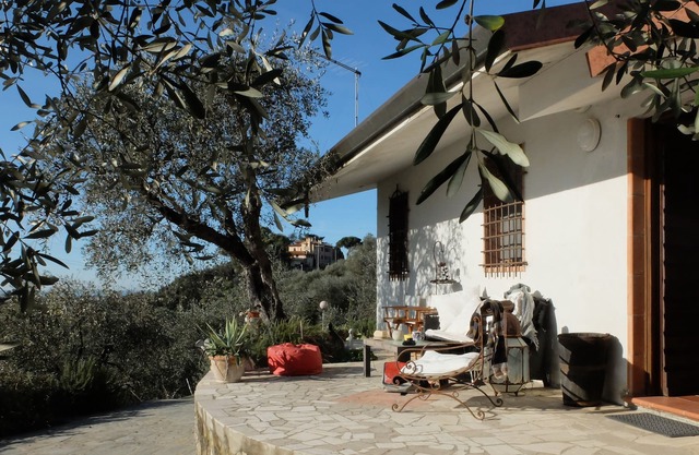 Charming house in the hills with garden, panoramic view of the sea and swimming pool