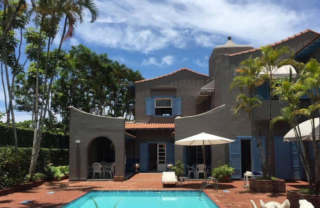 Charming House on the Coast:5Suites A/C-280m from the BeachPiscBarbecue