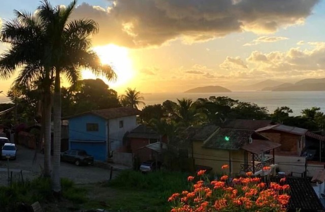 CHARMING HOUSE WITH SEA VIEW IN DEAD RULE