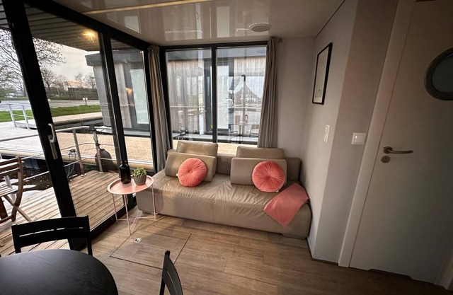 Charming Houseboat in Friesland