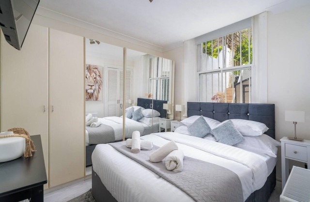 Charming London Apartment near Edith Grove