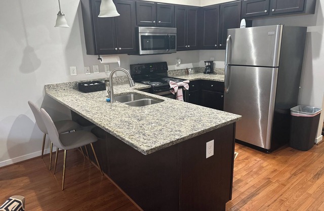 Charming & Luxurious 2-bedroom house in fabulous Richmond