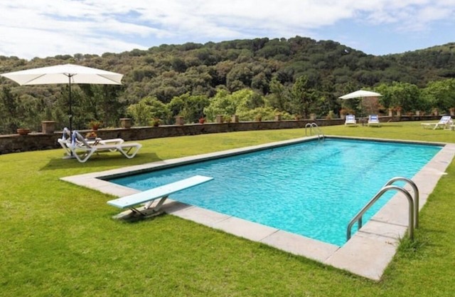 Charming Mediterranean villa with pool near Barcelona
