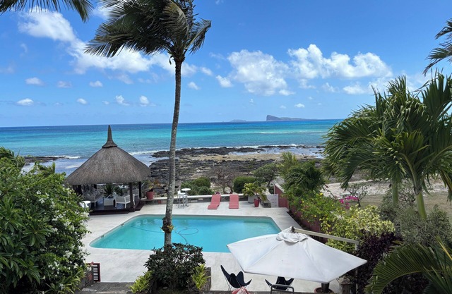 Charming villa for rent in Pointe aux Canonniers