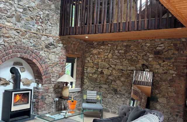 Charming Newly Renovated Barnhouse in the heart of Enniskerry