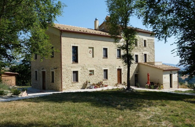 Charming, newly renovated country house in the Marche
