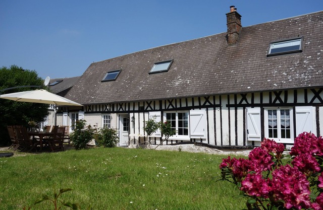 Charming Norman longère XIXth vintage style 5-10 min from the sea