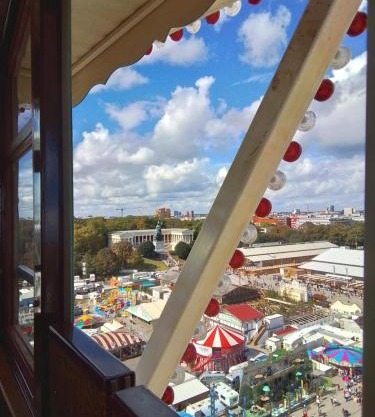 charming Oktoberfest Apartment