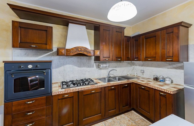 Charming Ortona Apartment - Private Parking!
