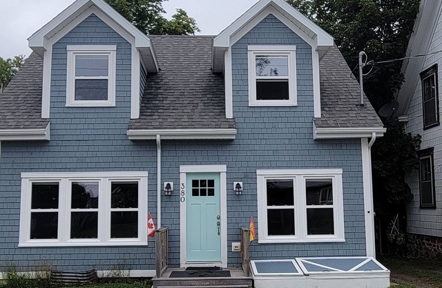 Charming outdoor dream patio/bar/BBQ 3BR home