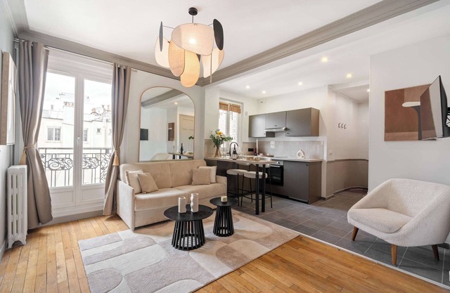 Charming Paris Apartment near Bercy & Gare de Lyon