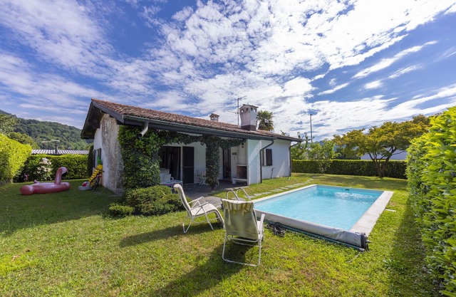 Charming Pool Villa, Magliaso, Switzerland
