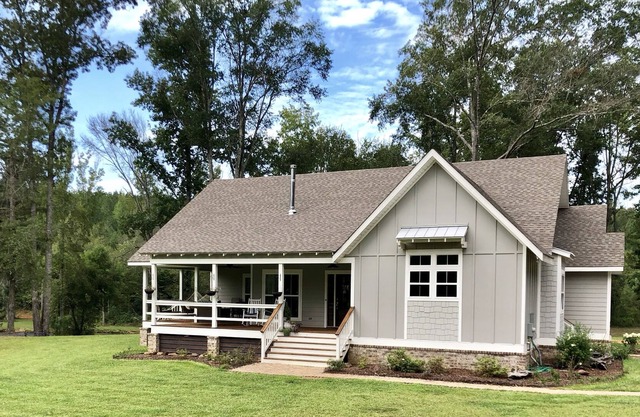Charming, Private, Country Home - Perfect for families or groups of friends