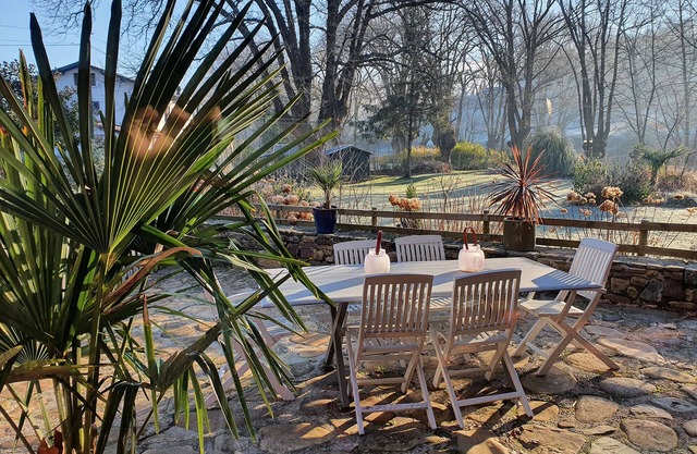 Charming quiet 3-room apartment, terrace, garden, stream