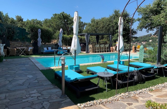 Charming renovated studio with swimming pool