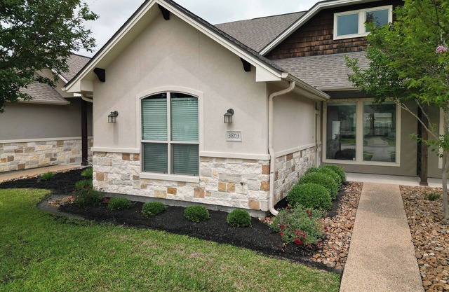 Charming Retreat in College Station