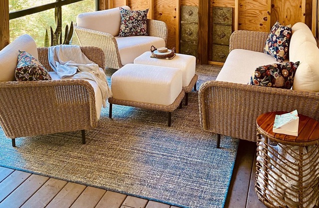 Charming retreat nestled between the mountains and the lake.
