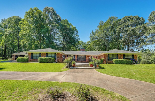 Charming Retreat w/Patio: Near Grambling/Ruston!