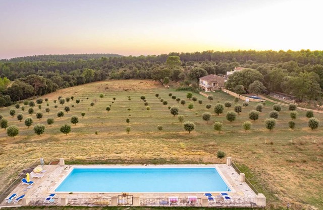 Charming rural "olive" cottage on a 17Ha estate.