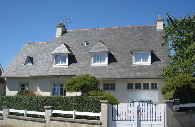Charming Saint Malo house close to beach and playground, ideal for families