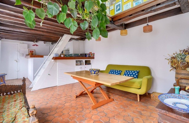 Charming split-level Flat near Canal Saint-Martin