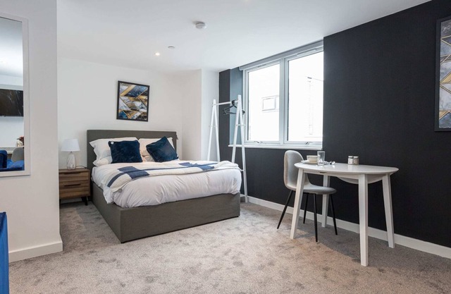 Charming Stoke-on-Trent Studio