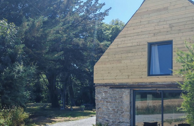 Charming stone house 10 minutes from the beach, in absolute peace and quiet