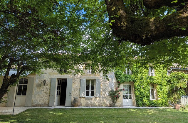 Charming stone house Charming Girondine house