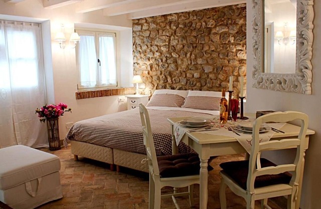 Charming studio in wonderful Polcenigo with WiFi, AC